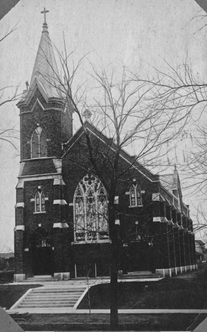 Lutheran Memorial Church near Grand View Campus in the early 1920s.  Still exists today.