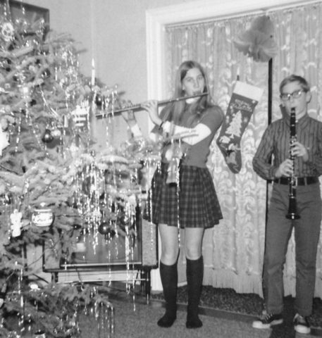 1970 - Living Room - Luck, Wisconsin. Barb on Flute. Paul on Clarinet. 1970 - Living Room - Luck, Wisconsin. Barb on Flute. Paul on Clarinet.