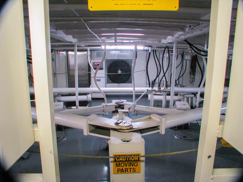 Hydraulic rudder linkage
