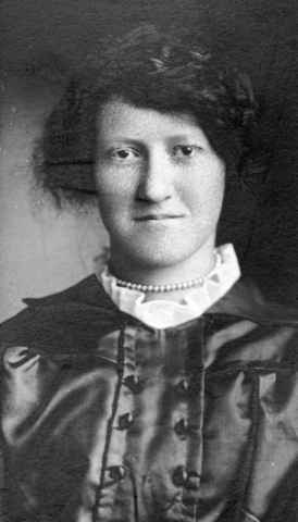 Esther Nissager (Frede's sister) Esther Nissager (Frede's sister)