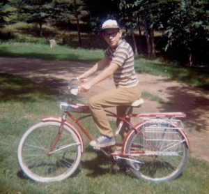 Schwinn "Deluxe". Saddle bag baskets, white wall tires.